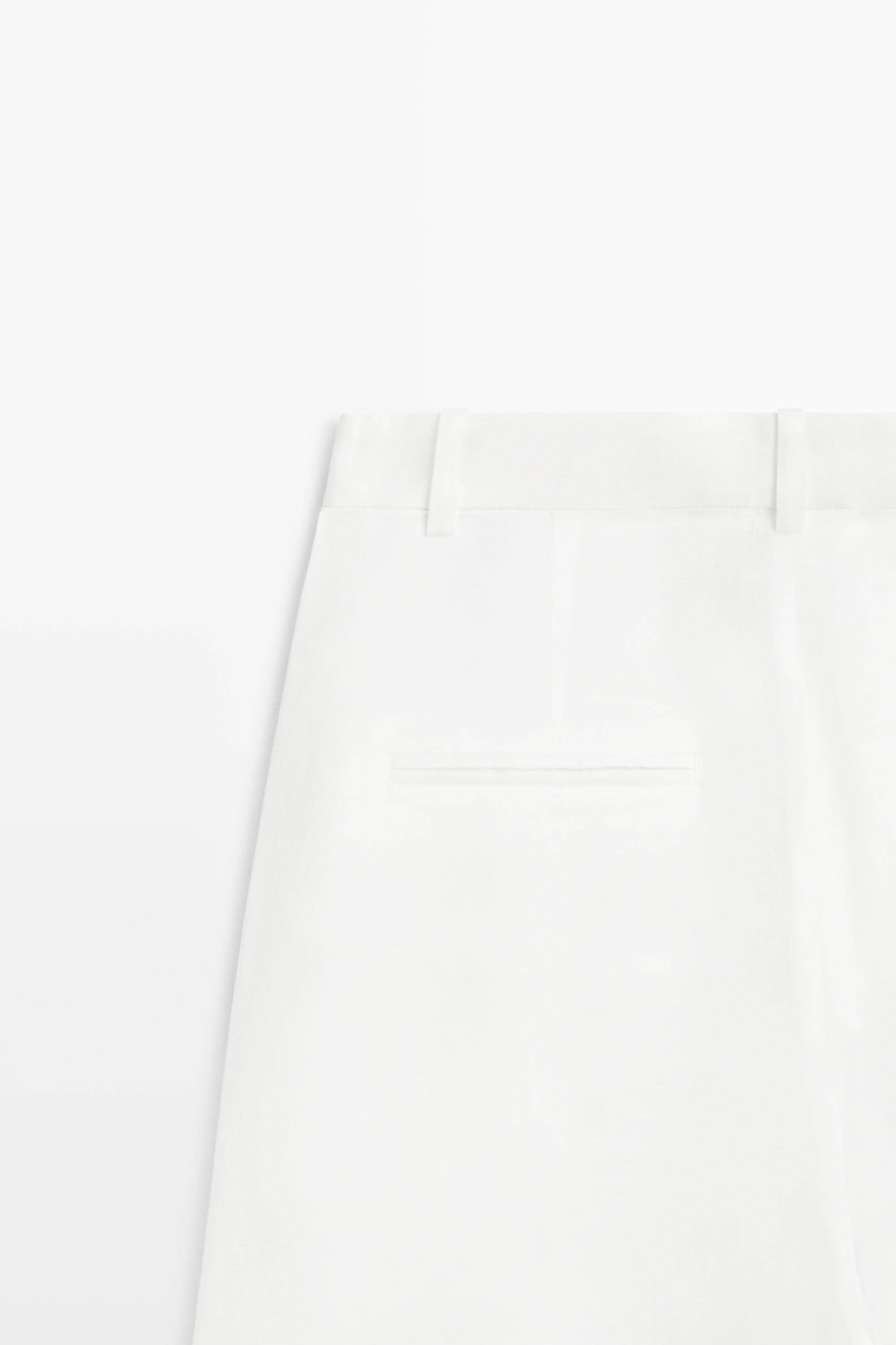 Flowing linen blend pants with seams