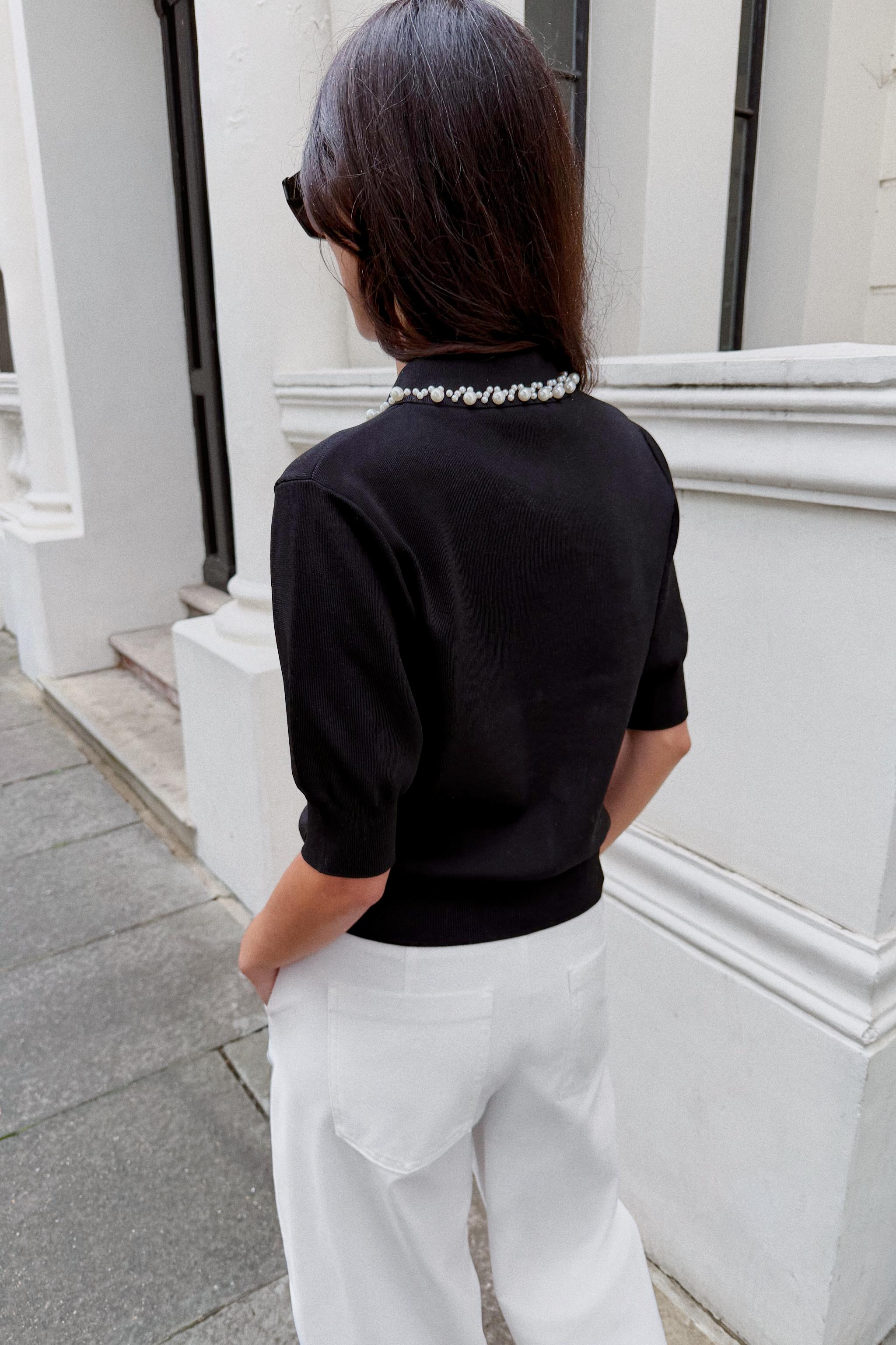 POLO EN MAILLE AVEC PERLES