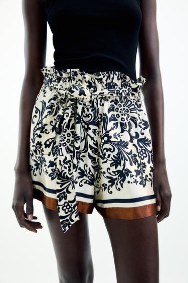 PRINTED SATIN PAPERBAG BERMUDA SHORTS - Ecru by Zara
