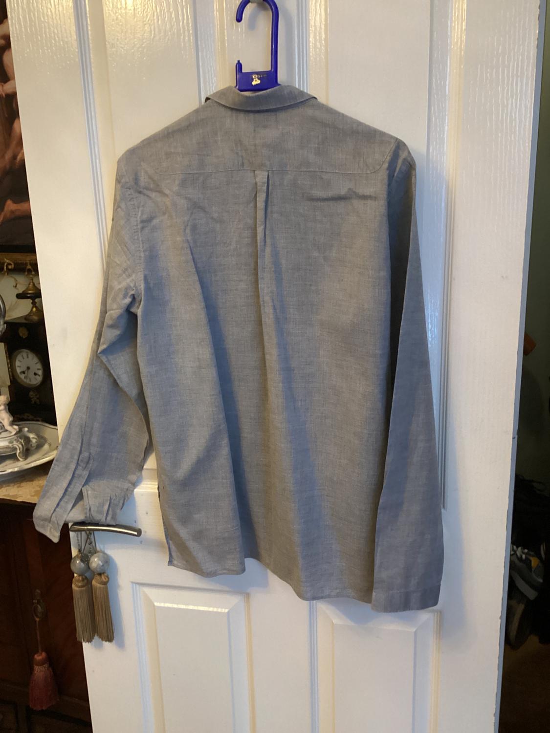 MEN SHIRT SIZE MEDIUM - Image 2