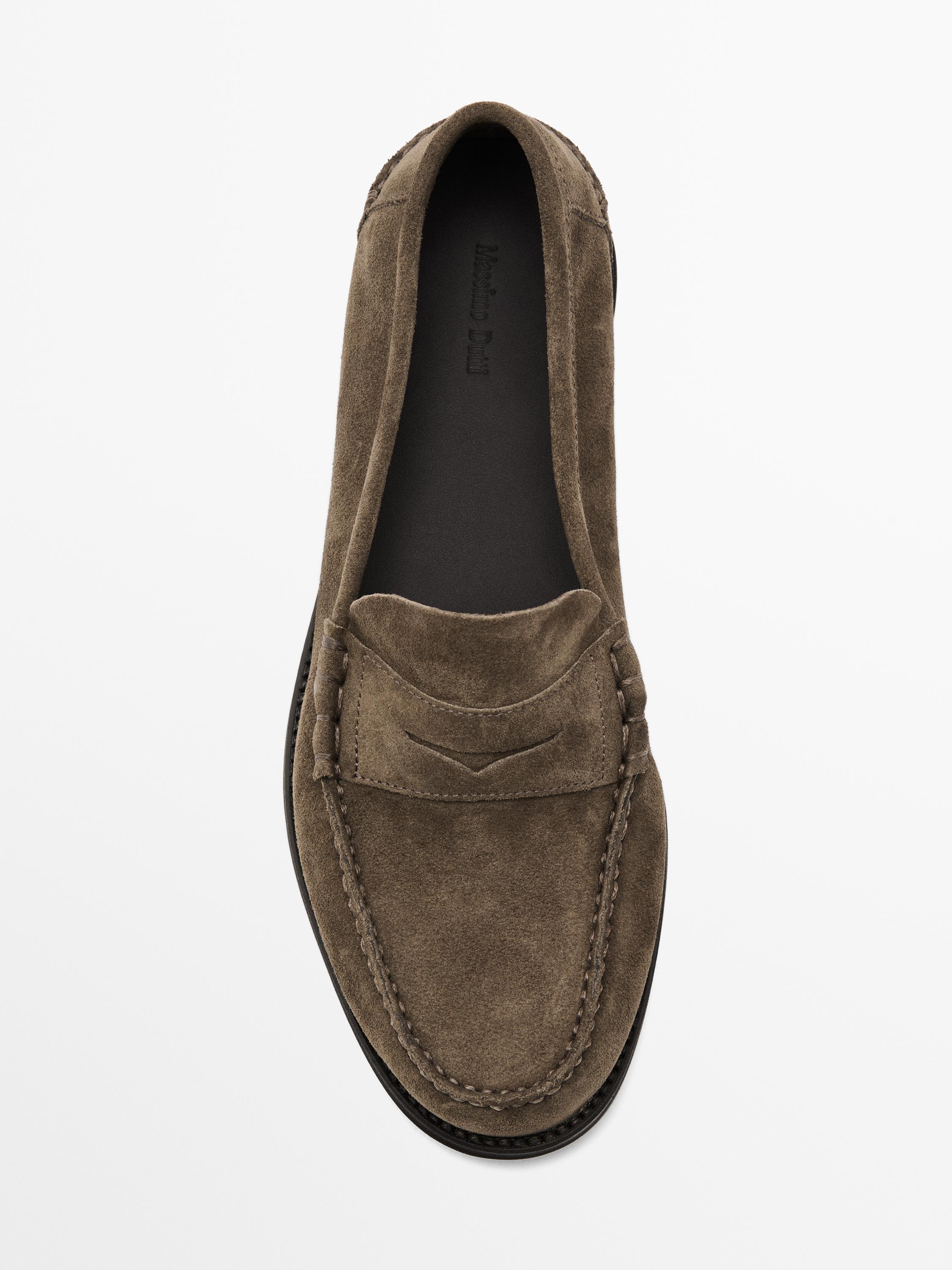 Mocassins en croûte de cuir avec patte