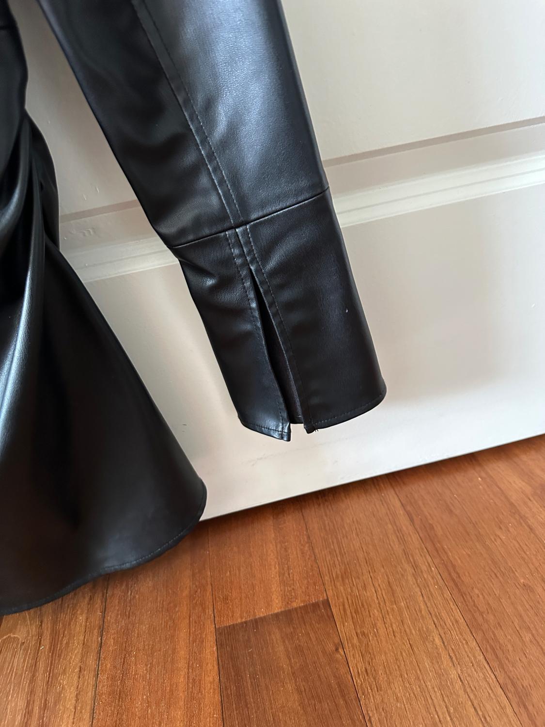FITTED FAUX LEATHER OVERSHIRT - Image 4