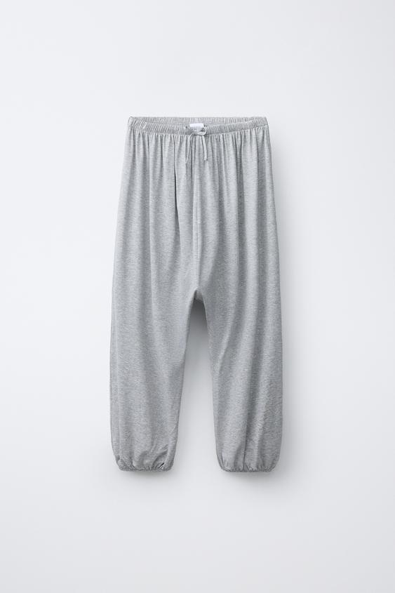 PANTALÓN FLUIDO SAROUEL - Gris vigoré de Zara - Imagen 0