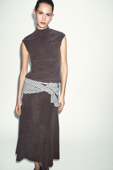 FALDA SOFT CAPA - marrón vigoré de Zara
