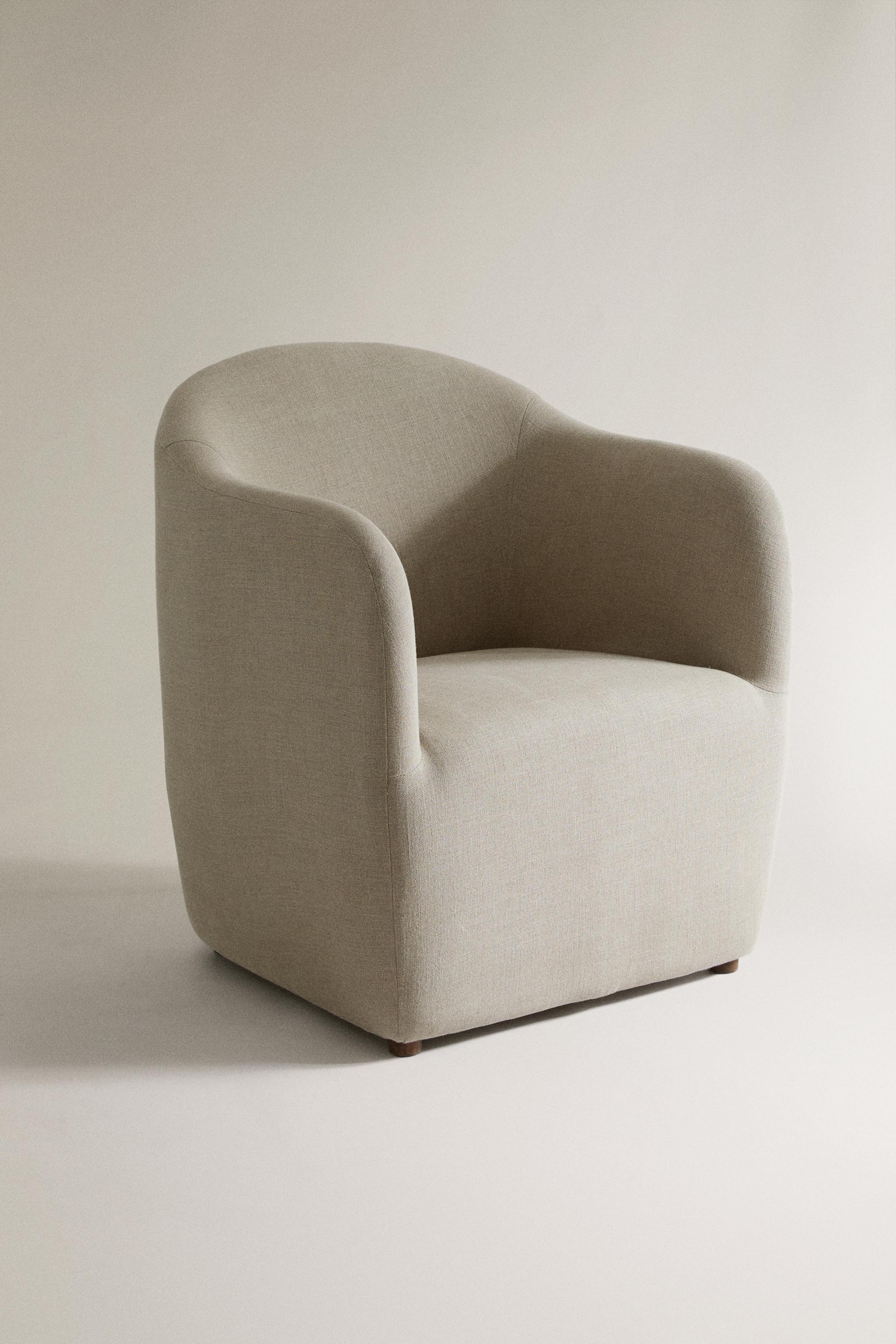 LINEN ACCENT CHAIR