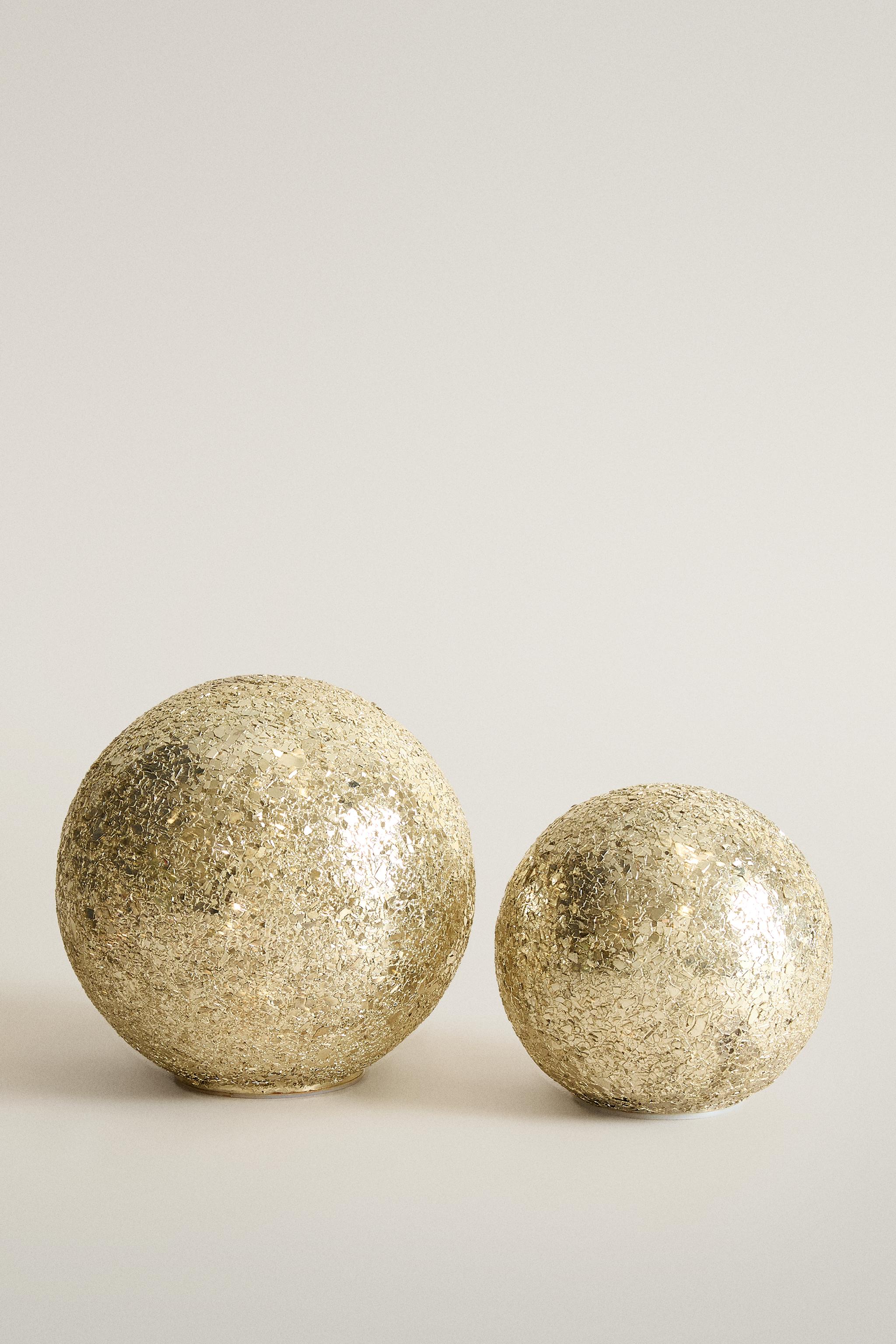 PETITE BOULE DE NOËL DÉCORATIVE LED