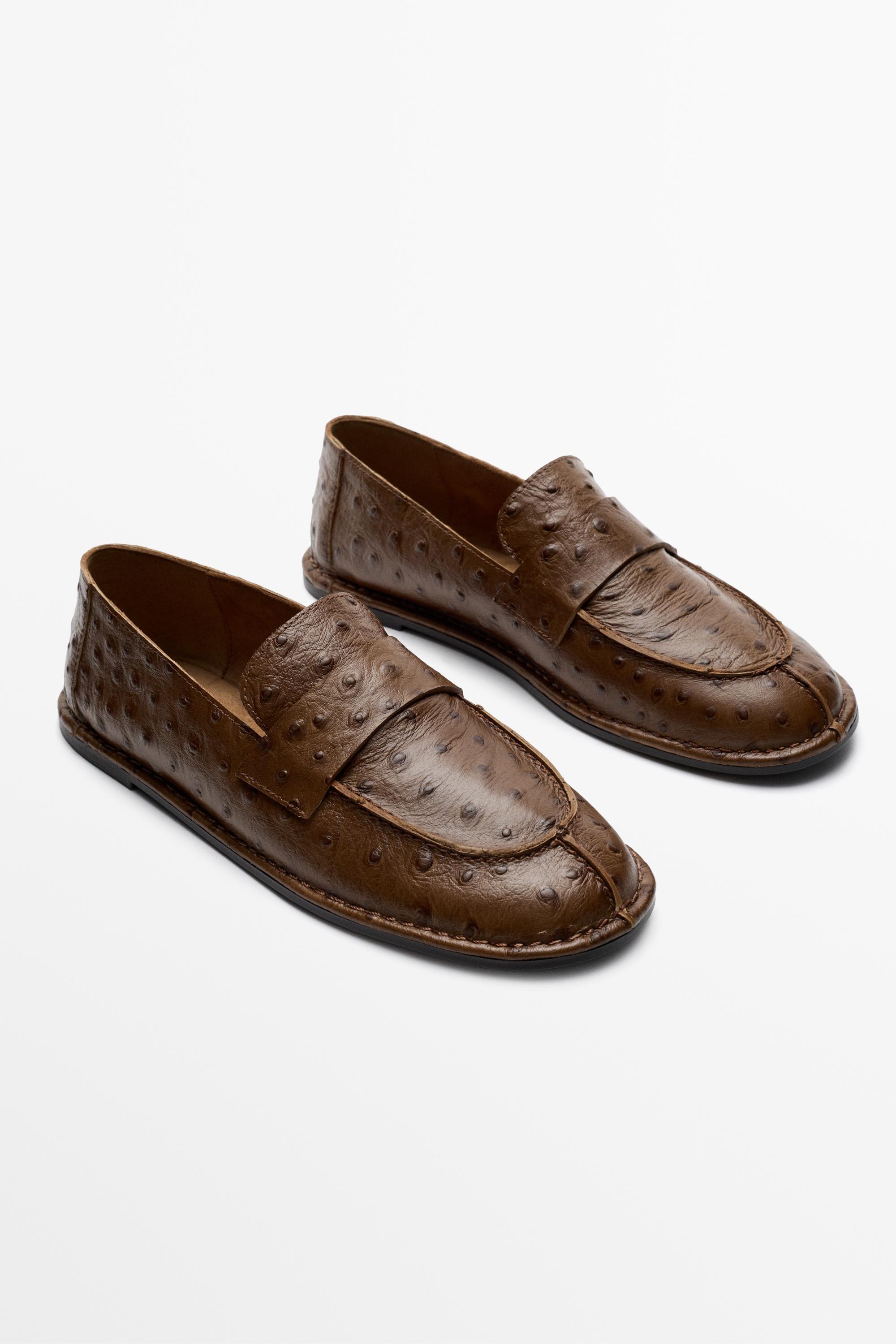 Mocassin en cuir embossé