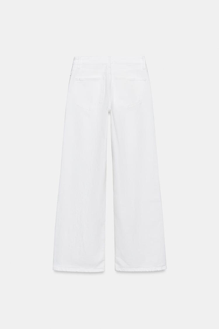 JEANS DE CINTURA ALTA Y PIERNA ANCHA 7