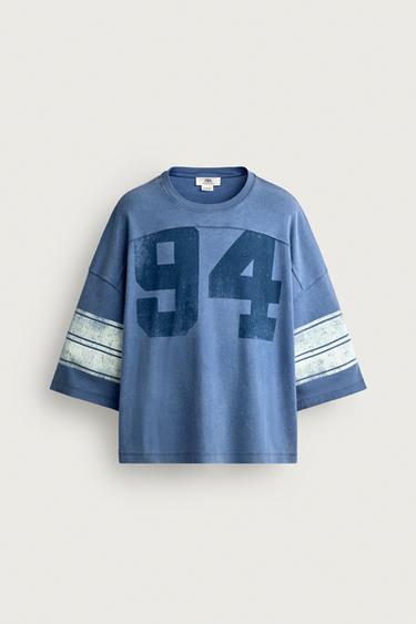 CAMISETA BOXY FIT PARCHES LAVADO EFECTO VINTAGE - Azul de Zara