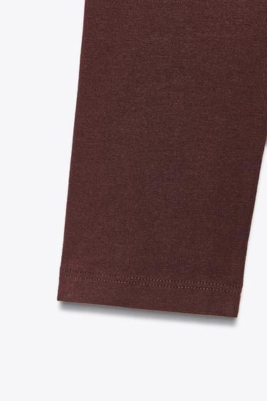 T-SHIRT MIT U-BOOT-AUSSCHNITT - Burgundrot von Zara
