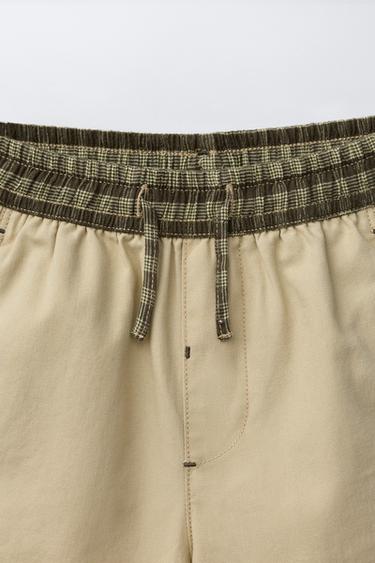 SHORT EN TOILE - Kaki de Zara - Image 2