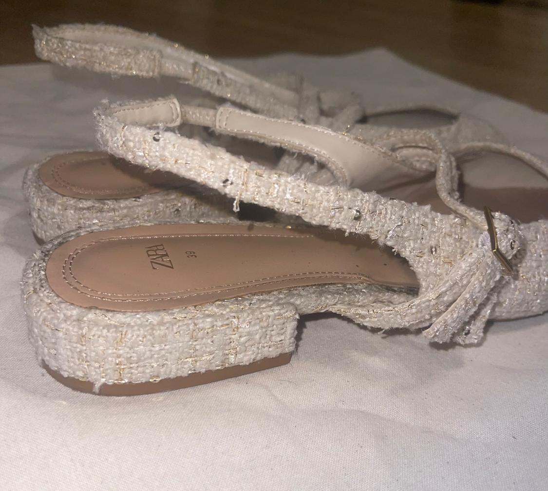 ZARA FLATS WITH BUCKLES - Image 2