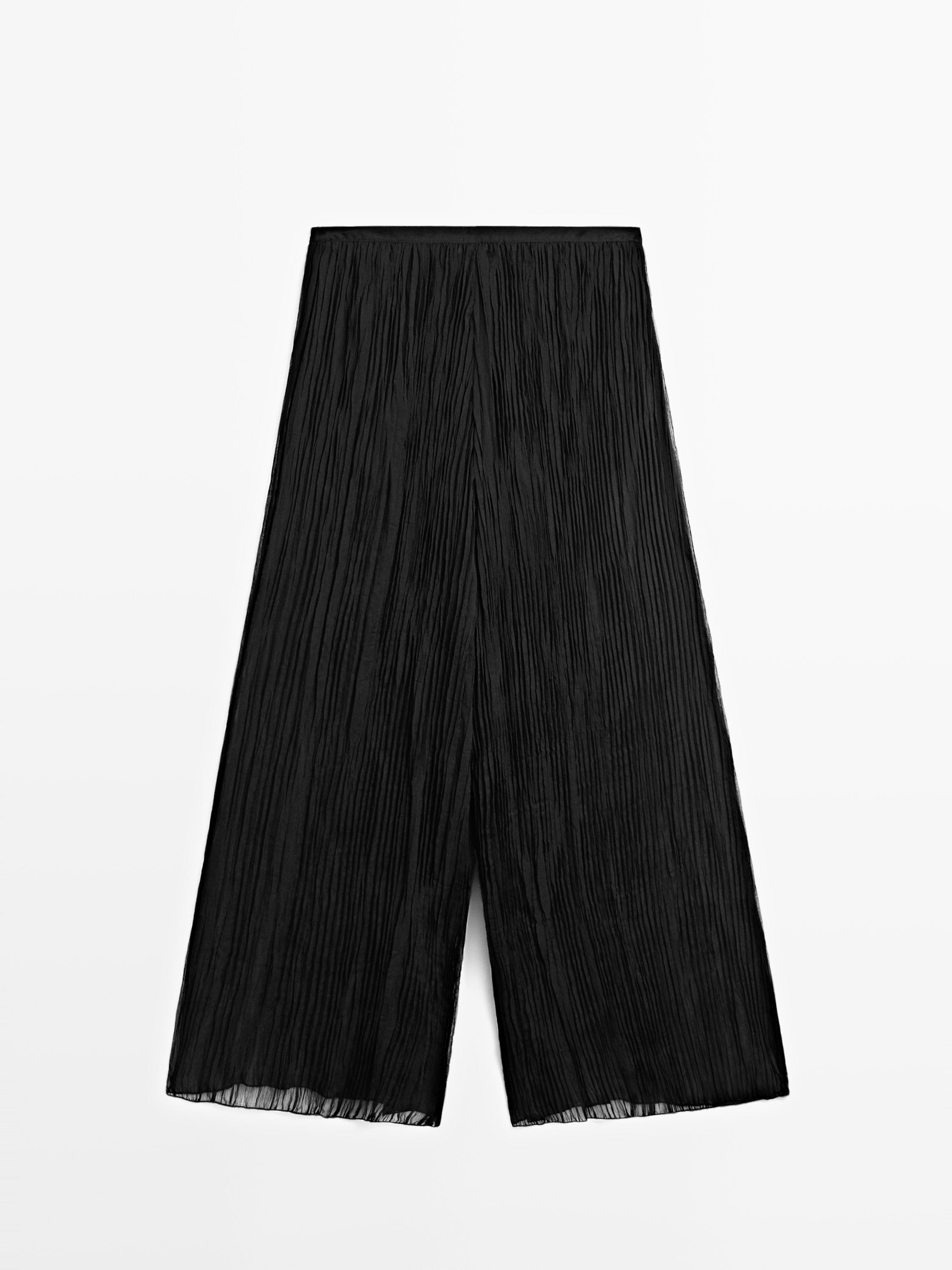 Pleated wide-leg trousers