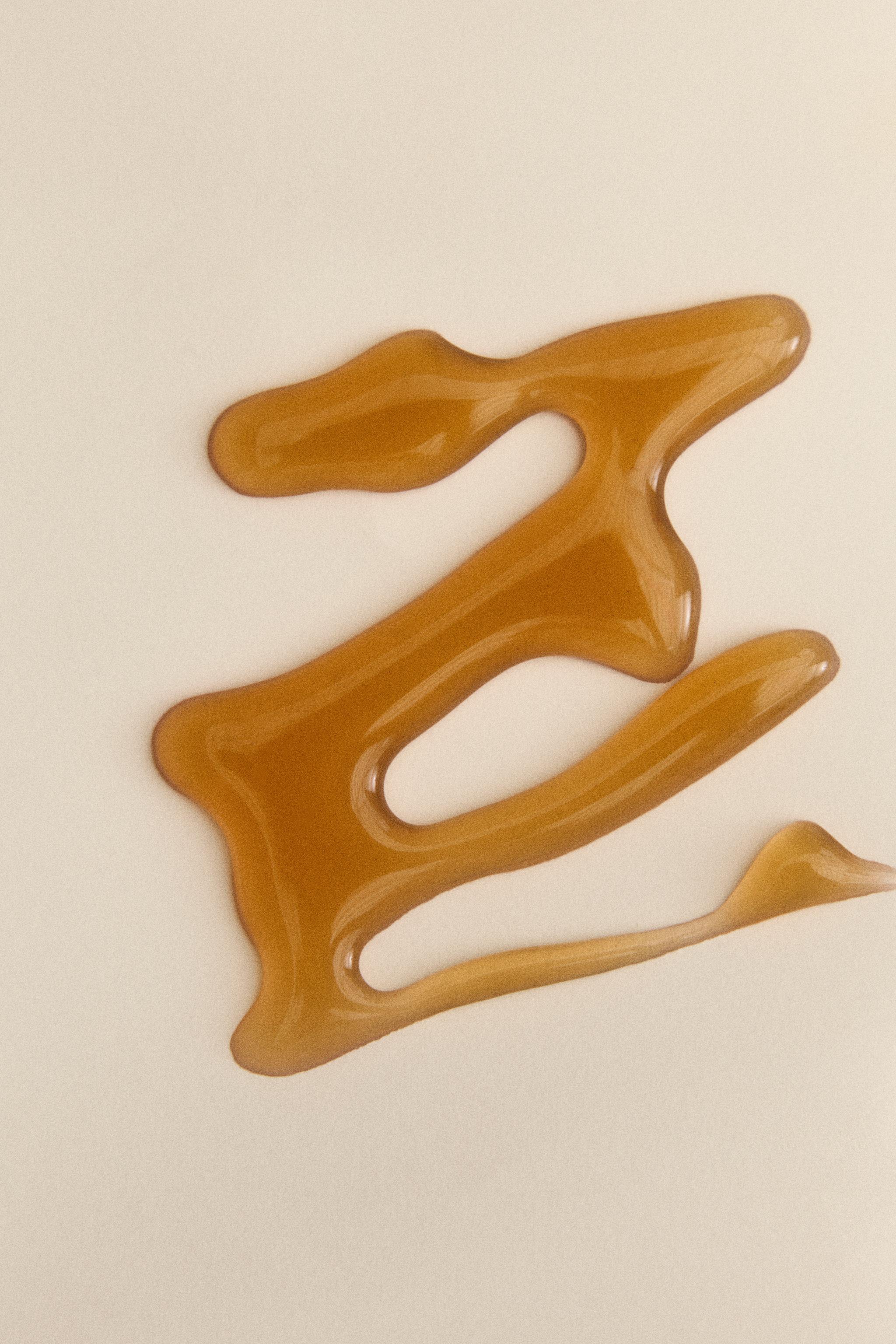 ZARA LIP OIL VIBRANT CARAMEL