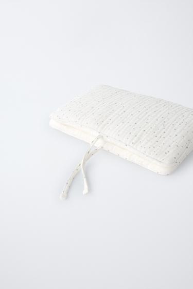 STAR TEXTURE BABY WIPE HOLDER - Ecru by Zara - Image 1