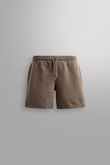 JOGGER BERMUDA SHORTS - Burgundy by Zara
