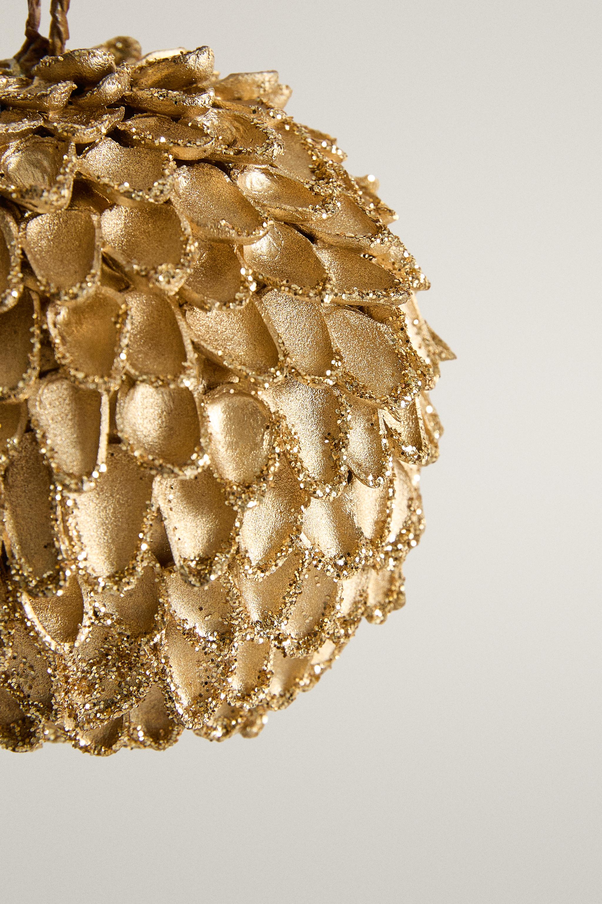 PINE CONE CHRISTMAS TREE DECORATION