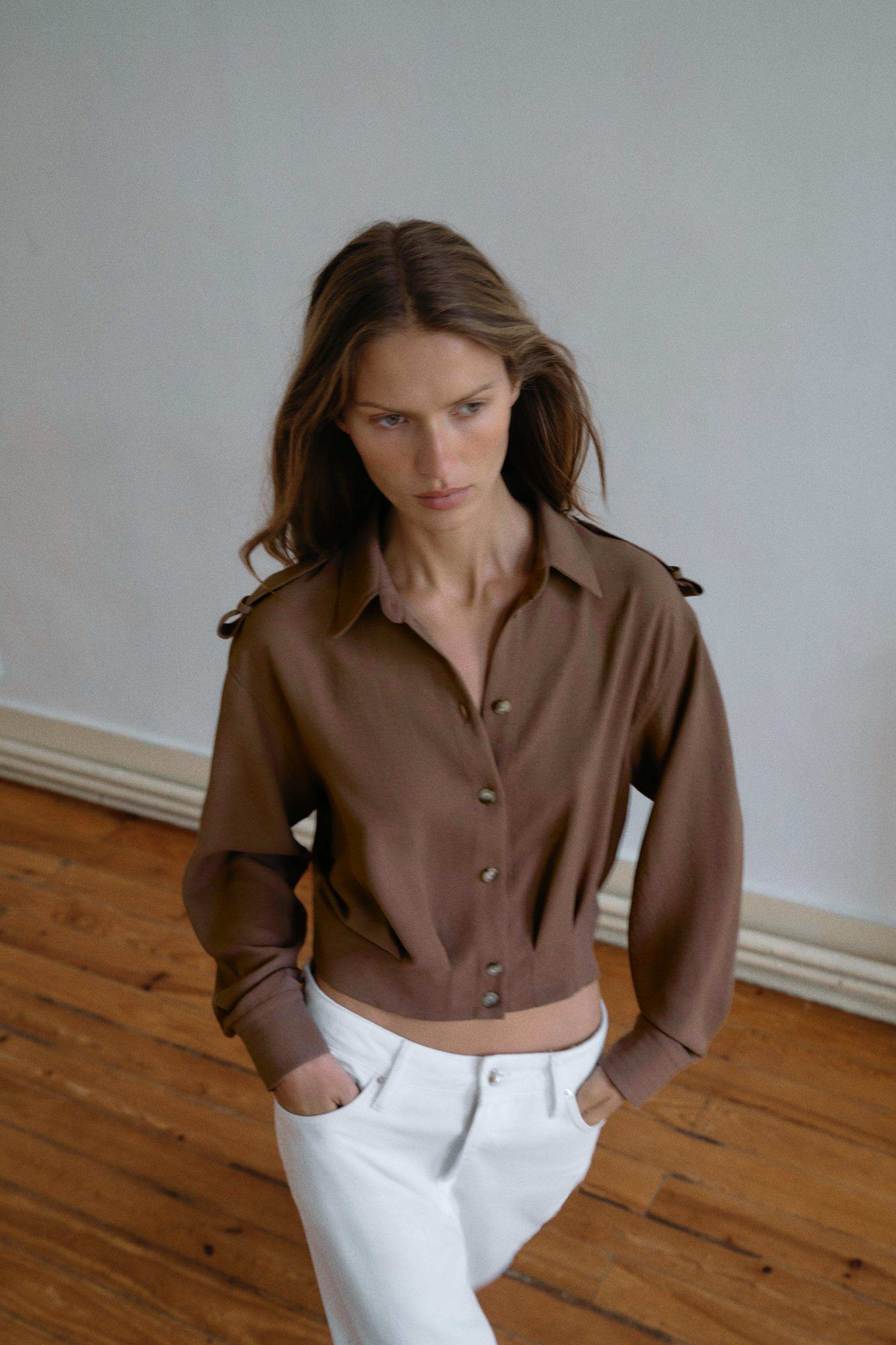 CHEMISE COURTE À PATTES