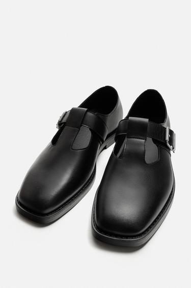 CHAUSSURES EN CUIR À BOUCLE - Noir de Zara - Image 1