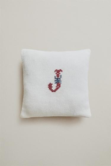 LINEN LETTER J EMBROIDERED CUSHION — Ecru 1