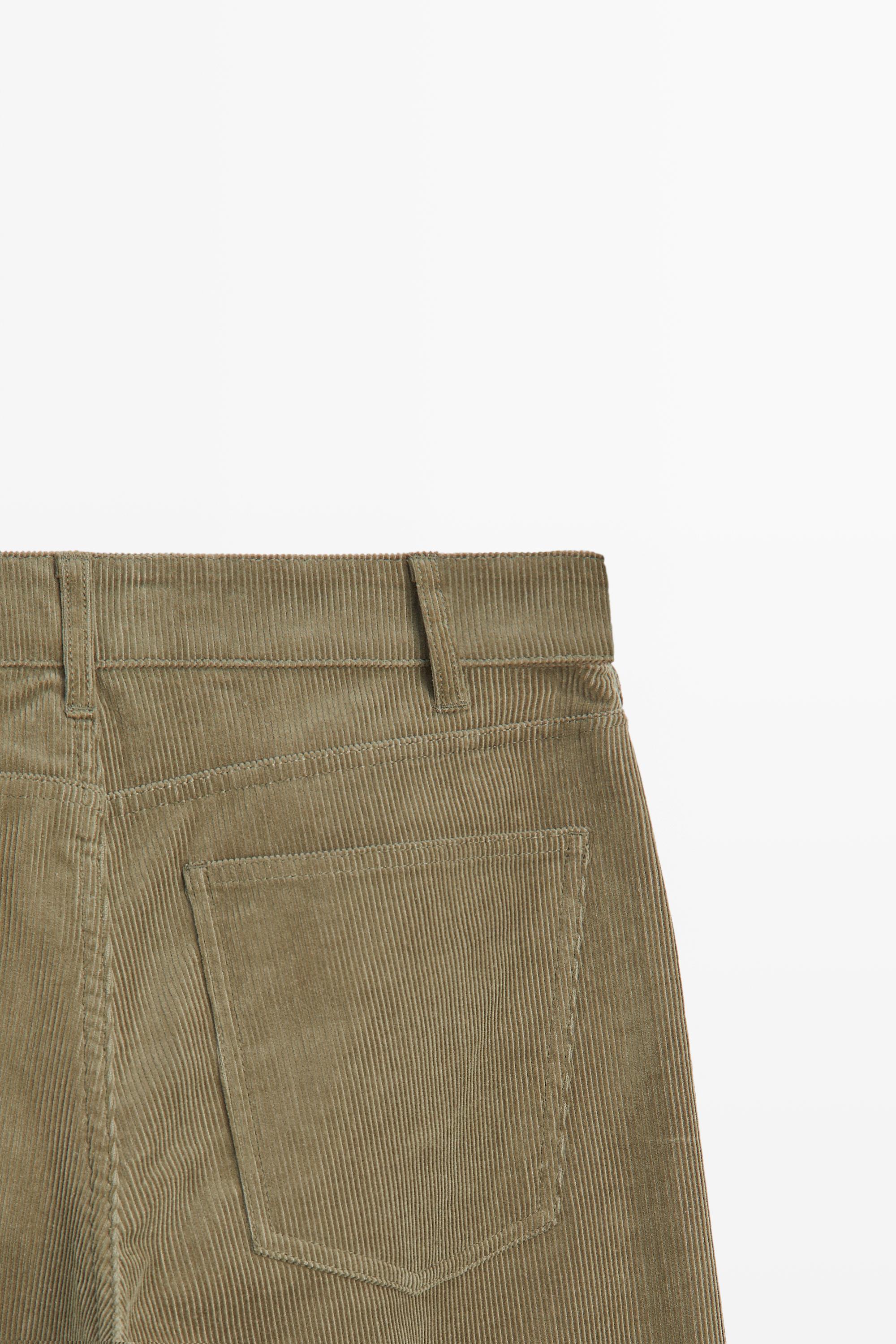 Mid-waist loose fit corduroy pants