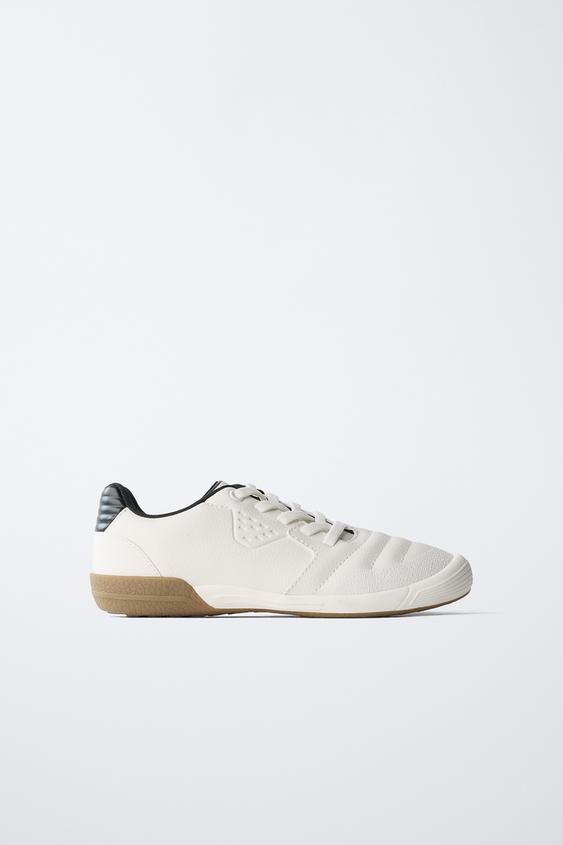 BAMBA FÚTBOL - Blanco de Zara - Imagen 0