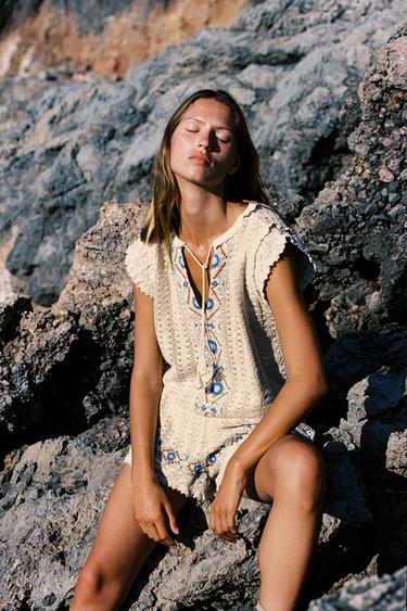 TOP كروشيه بتطريزات - خَام الخاص بـ Zara - صورة 0