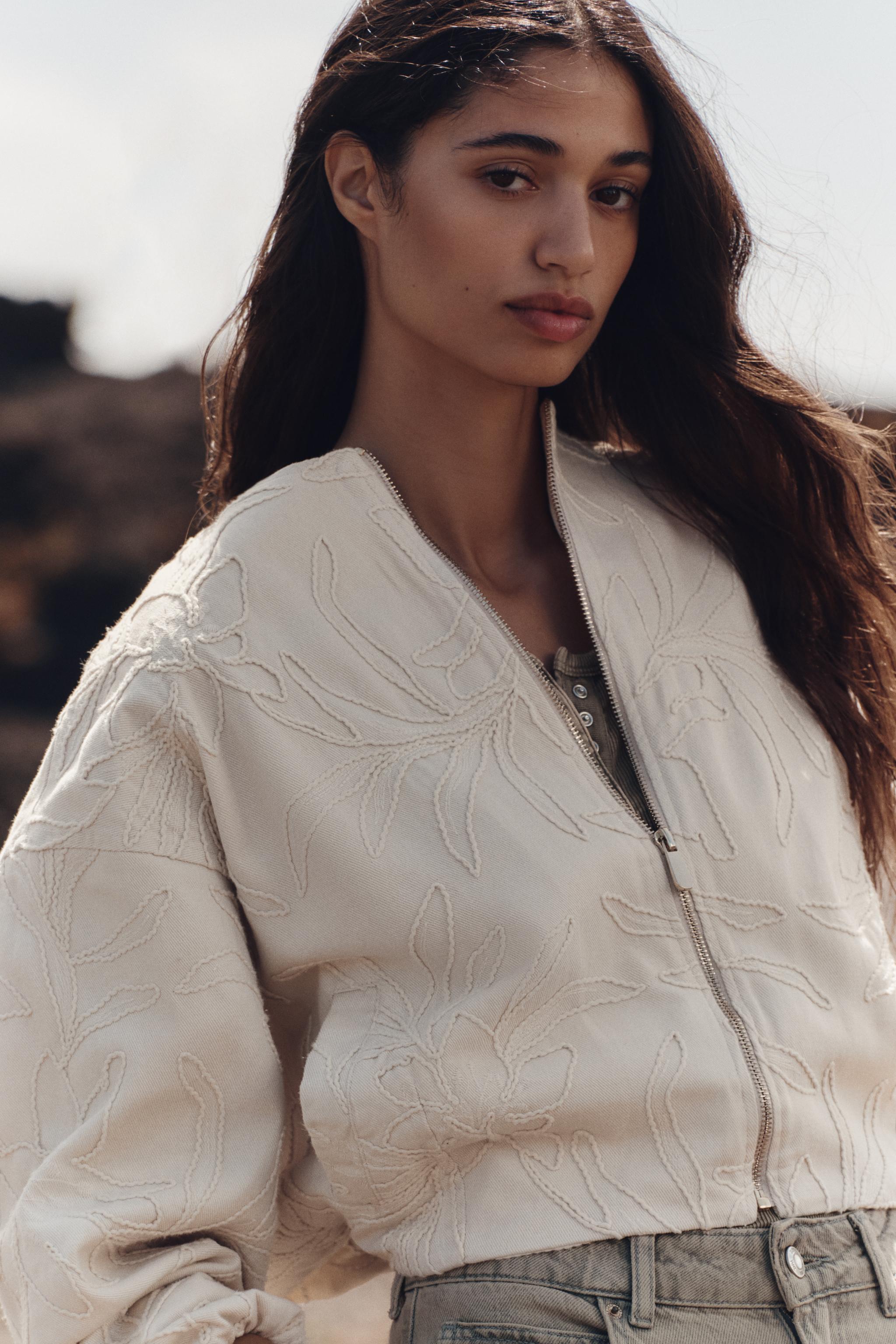 【ZARA】エンブロイダリージャケット 8372/067/712 EMBROIDERED JACKET - Ecru | ZARA United States