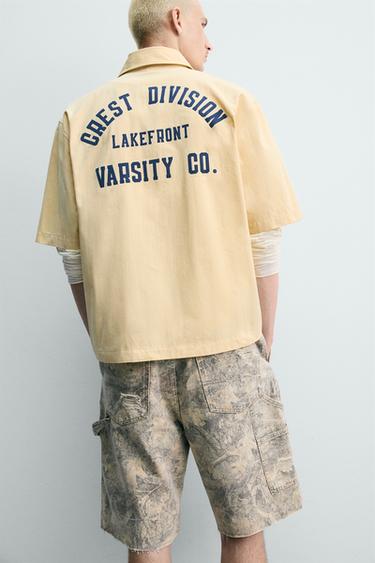 CHEMISE COUPE BOXY À INSCRIPTIONS IMPRIMÉES - Sable de Zara - Image 6