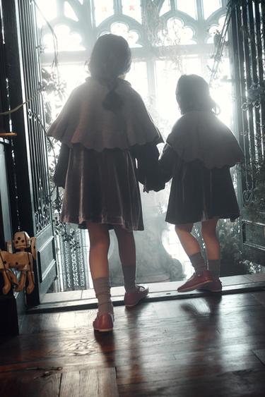 LOOK - Printed by Zara