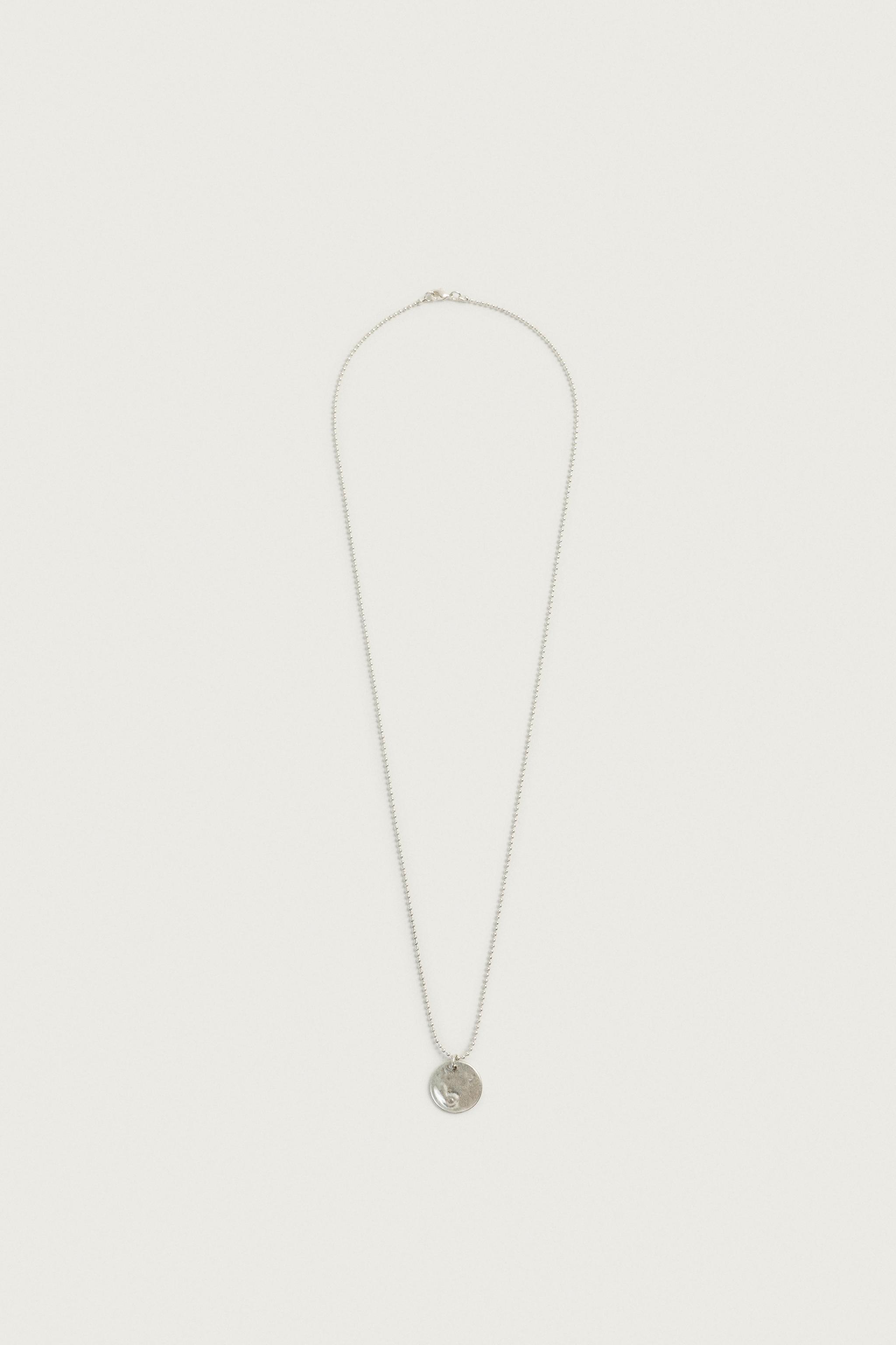 COIN PENDANT NECKLACE — Silver