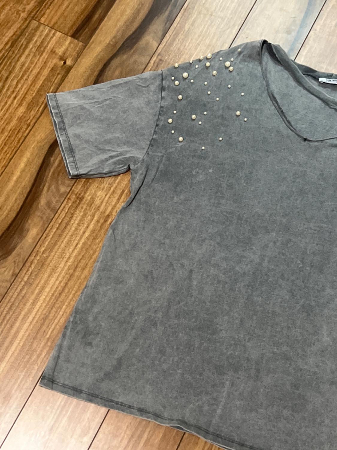 WORN ONCE/ NO STAINS OR DAMAGE - Image 3