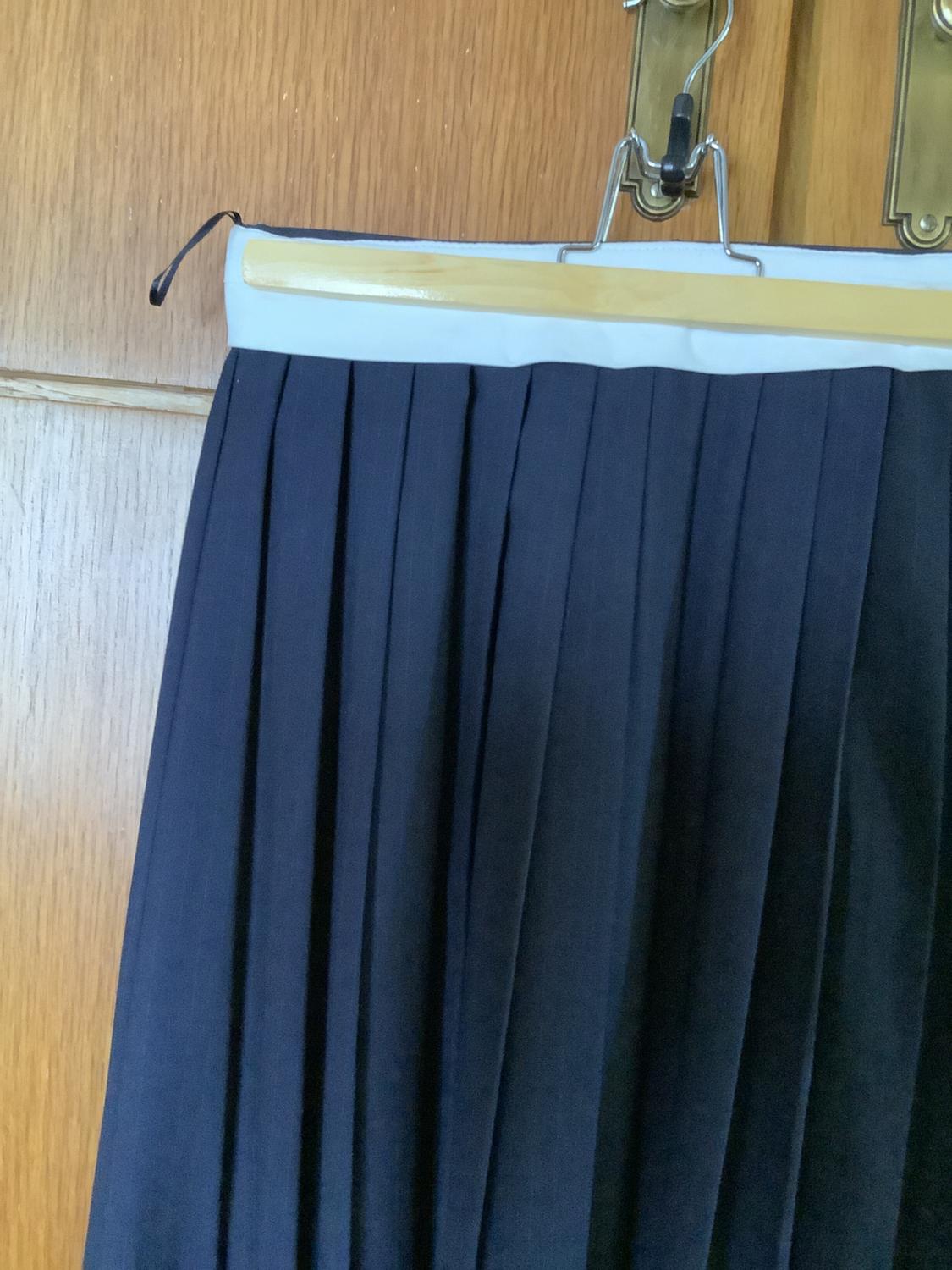 PINSTRIPE TROUSERS WITH BOXER DETAIL - Image 3