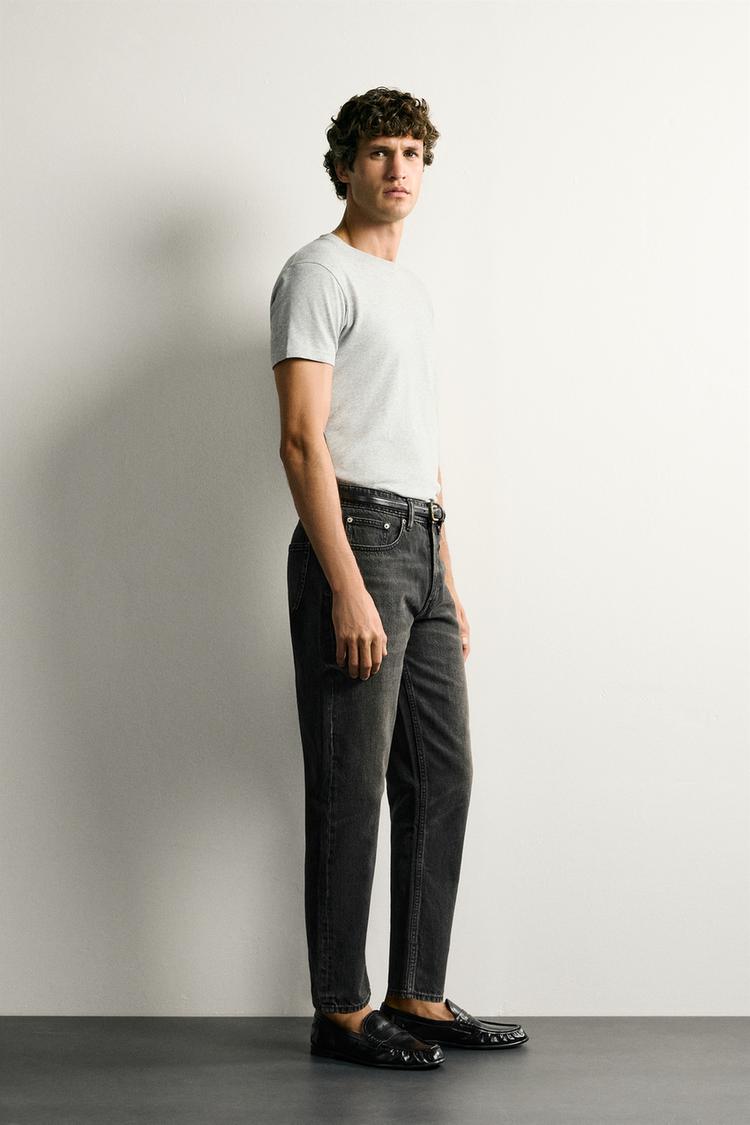 Jeans de corte entallado y cónico 4