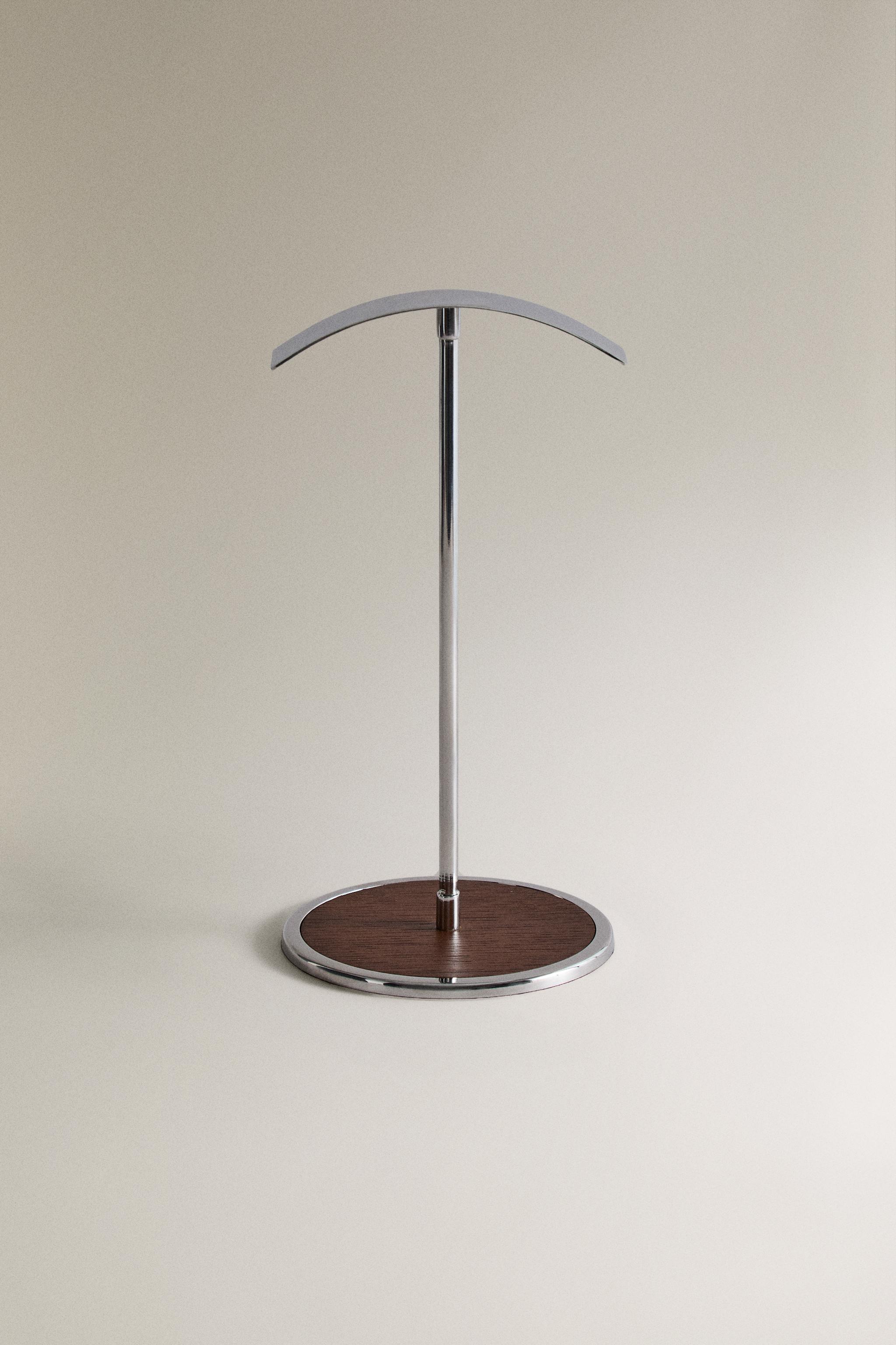 METAL HEADPHONE STAND — Silver