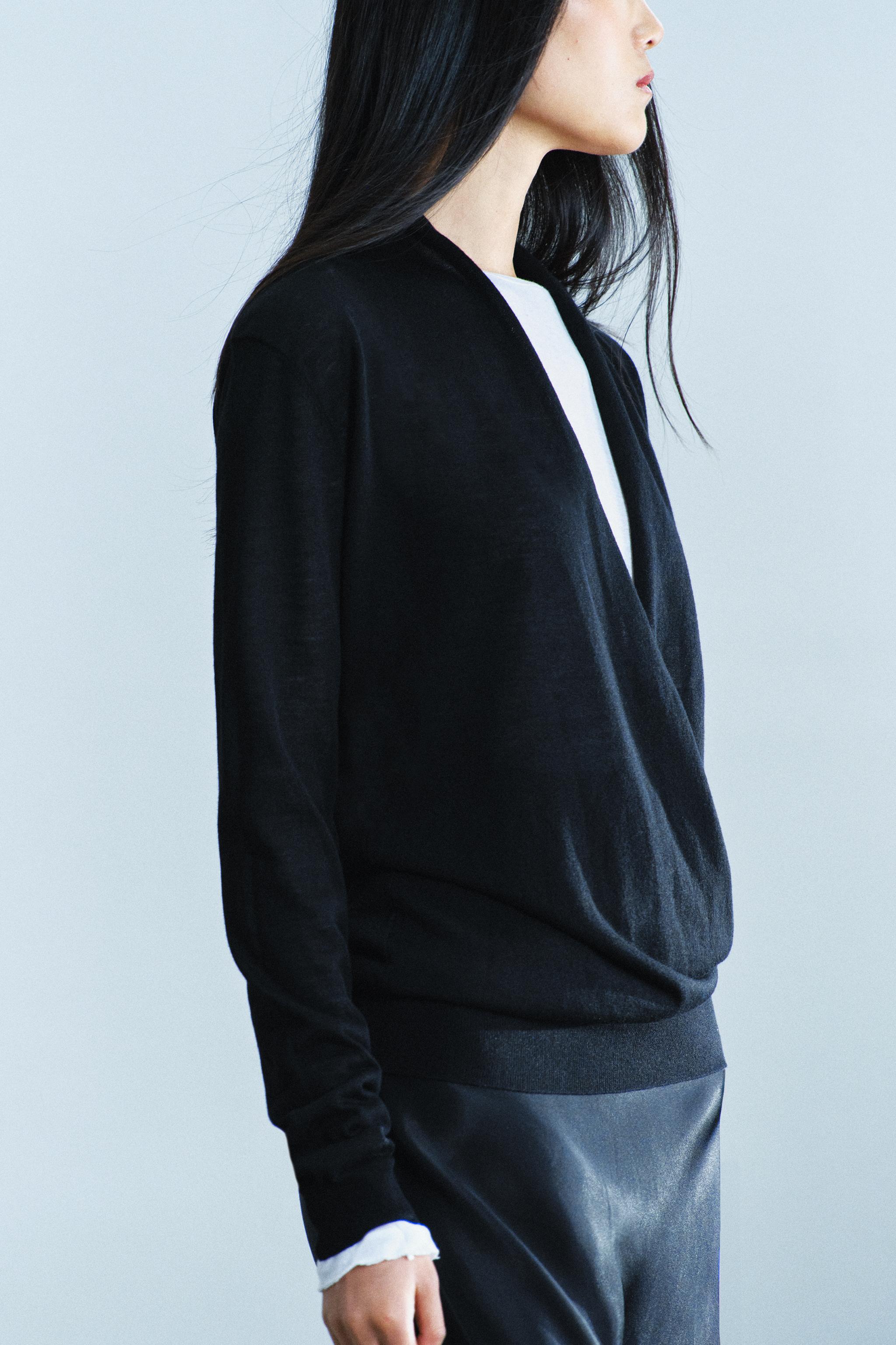 CROSS-FRONT DRAPED-NECK KNIT JUMPER