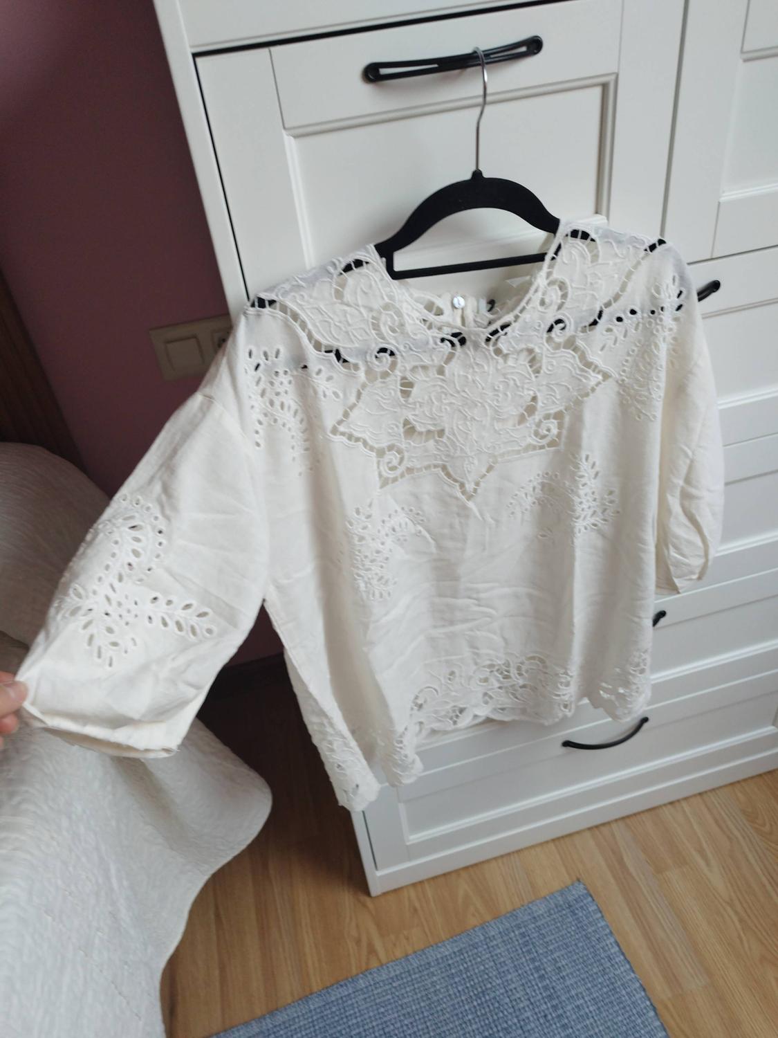ZW COLLECTION BLOUSE WITH CUTWORK EMBROIDERY - Image 2