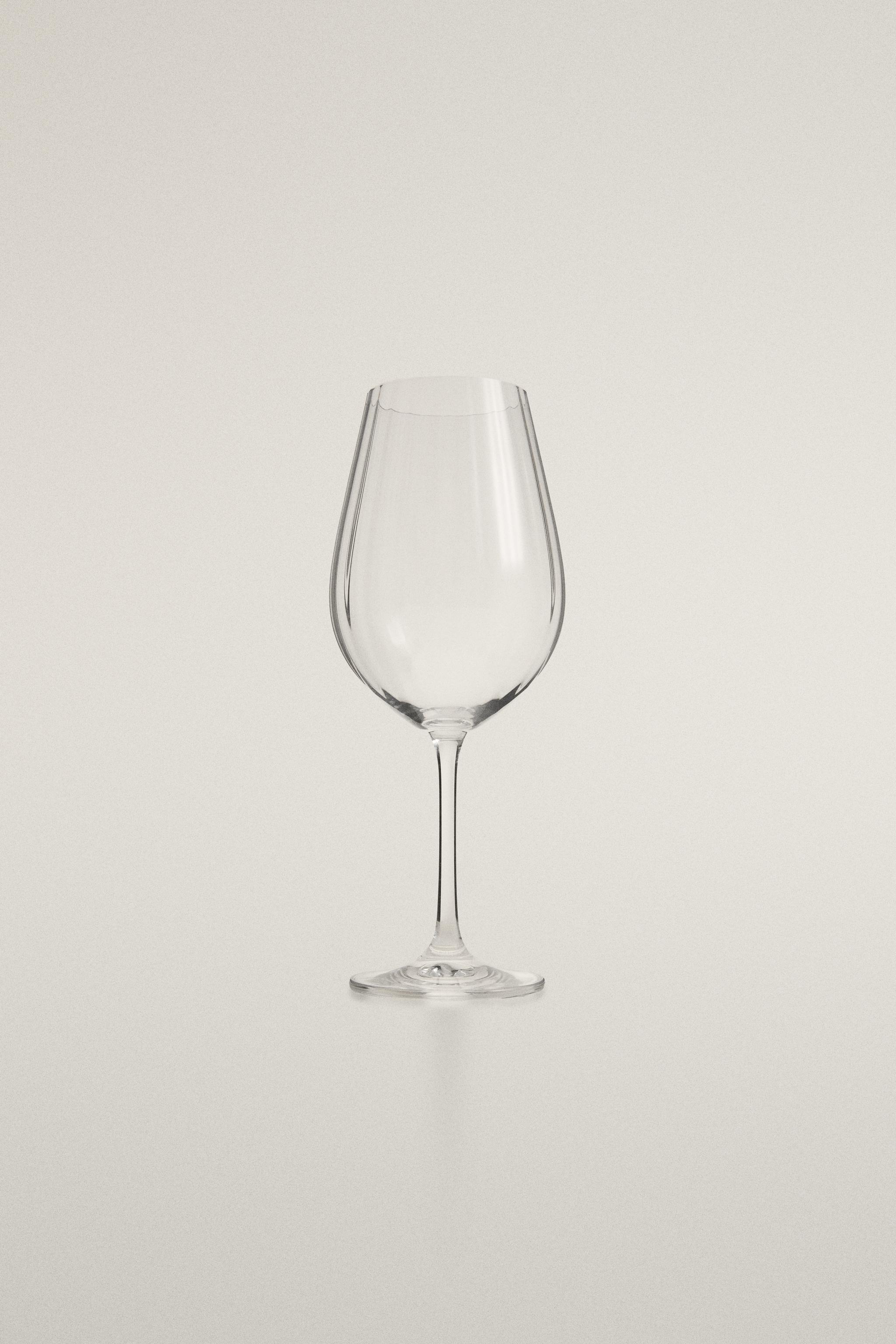 RAISED CRYSTALLINE WINE GLASS — Transparent