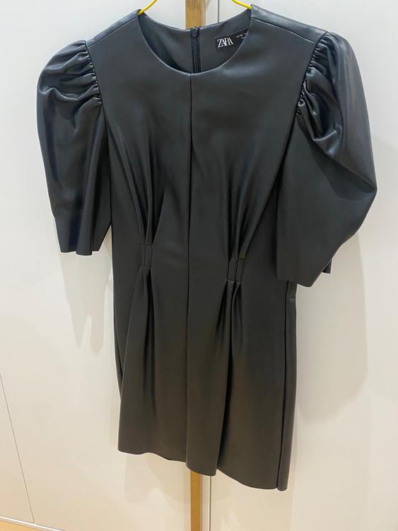 zara puff sleeve leather dress FAUX SECOND HAND Zara faux leather