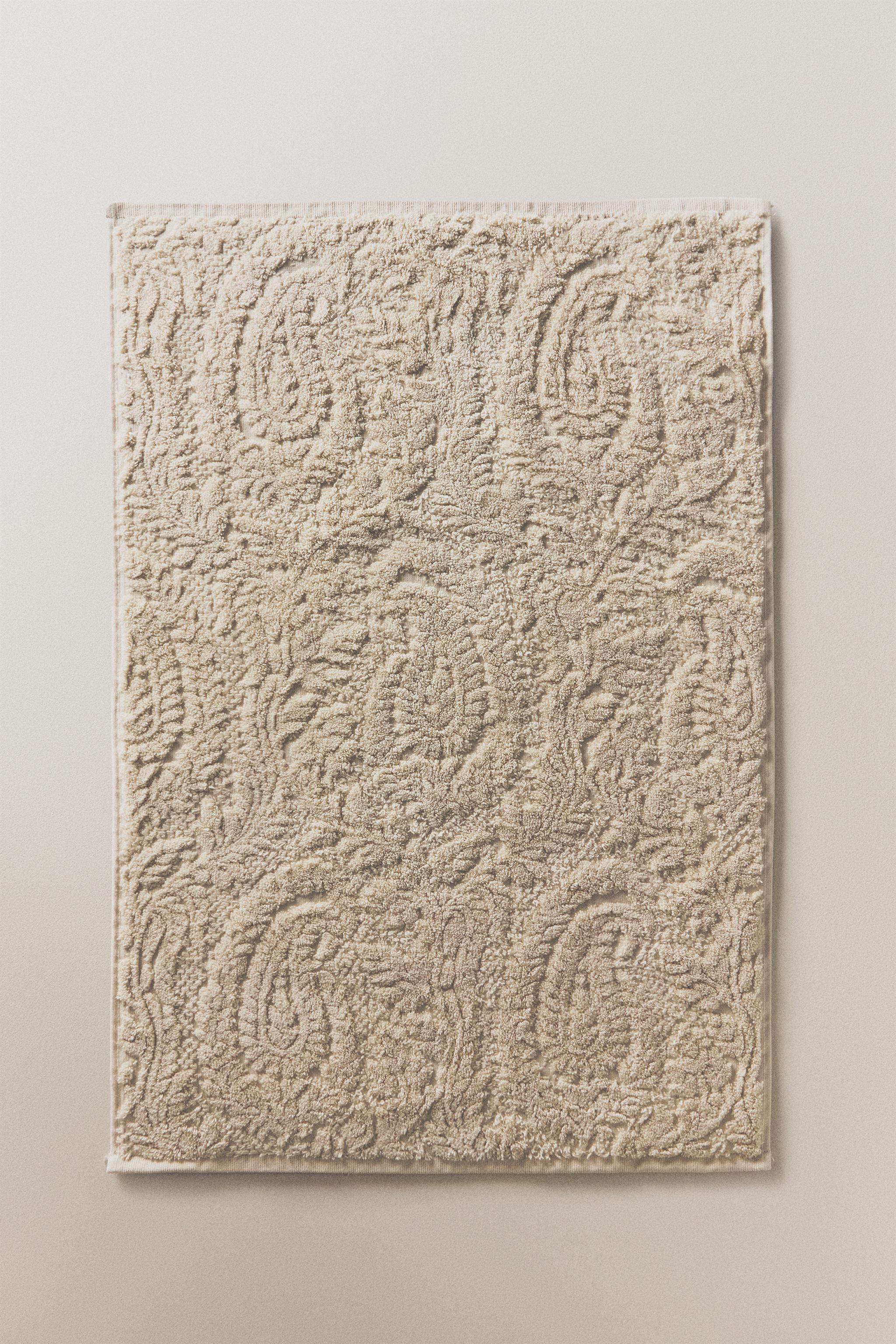 PAISLEY JACQUARD BATH MAT — Sand