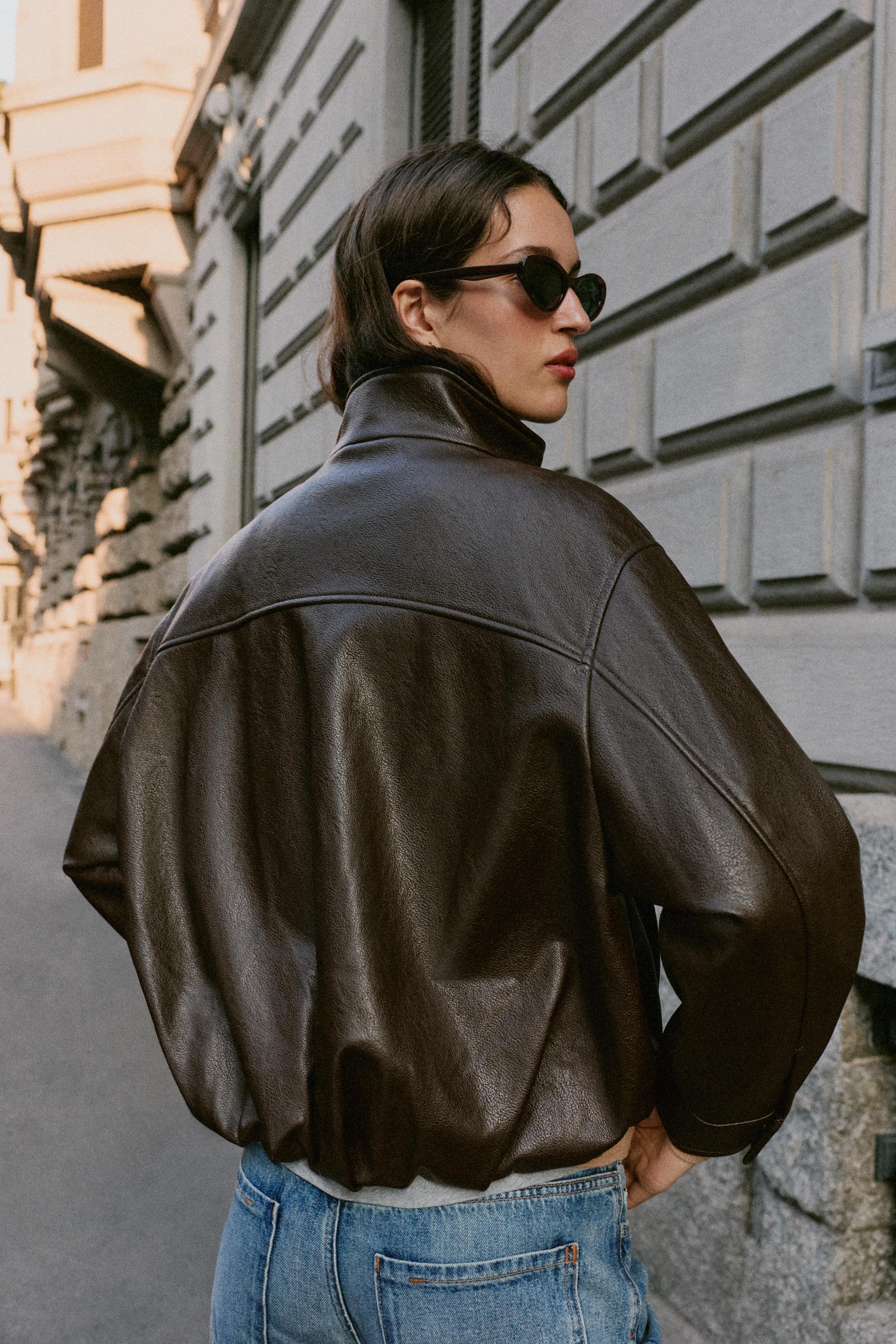 BLOUSON BOMBER MATIÈRE SYNTHÉTIQUE COL MONTANT