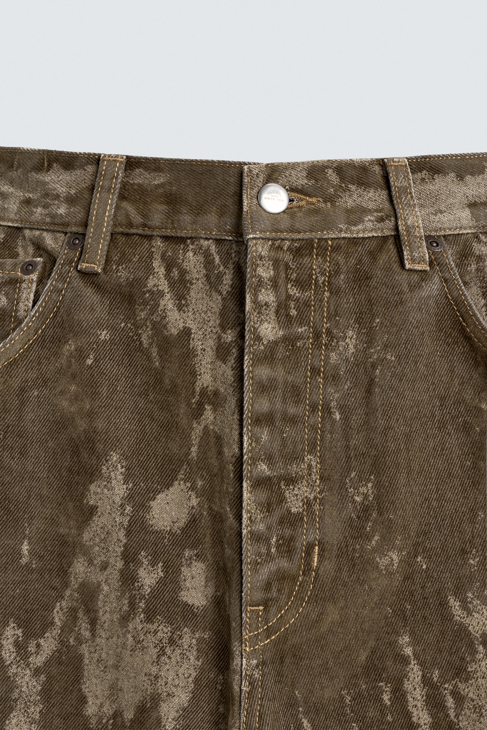 FLOCKED BAGGY FIT JEANS