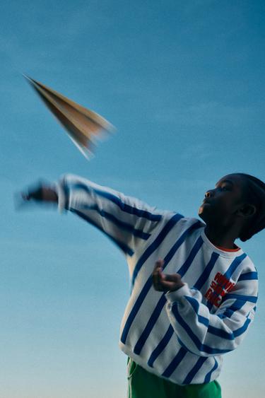 Zara STRIPED SWEATSHIRT WITH RAISED TEXT - Ecru / Blue