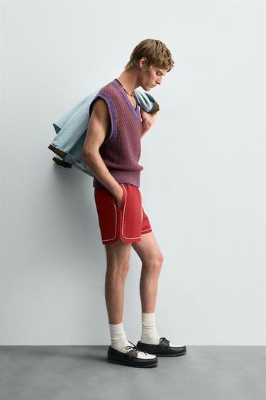 GILET EN MAILLE CONTRASTE - Rouge de Zara - Image 3