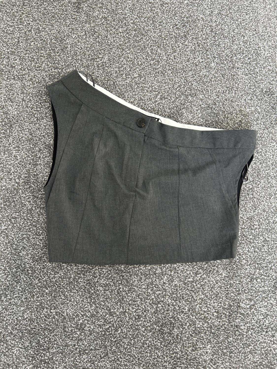 ASYMMETRIC TOP WITH BUTTON