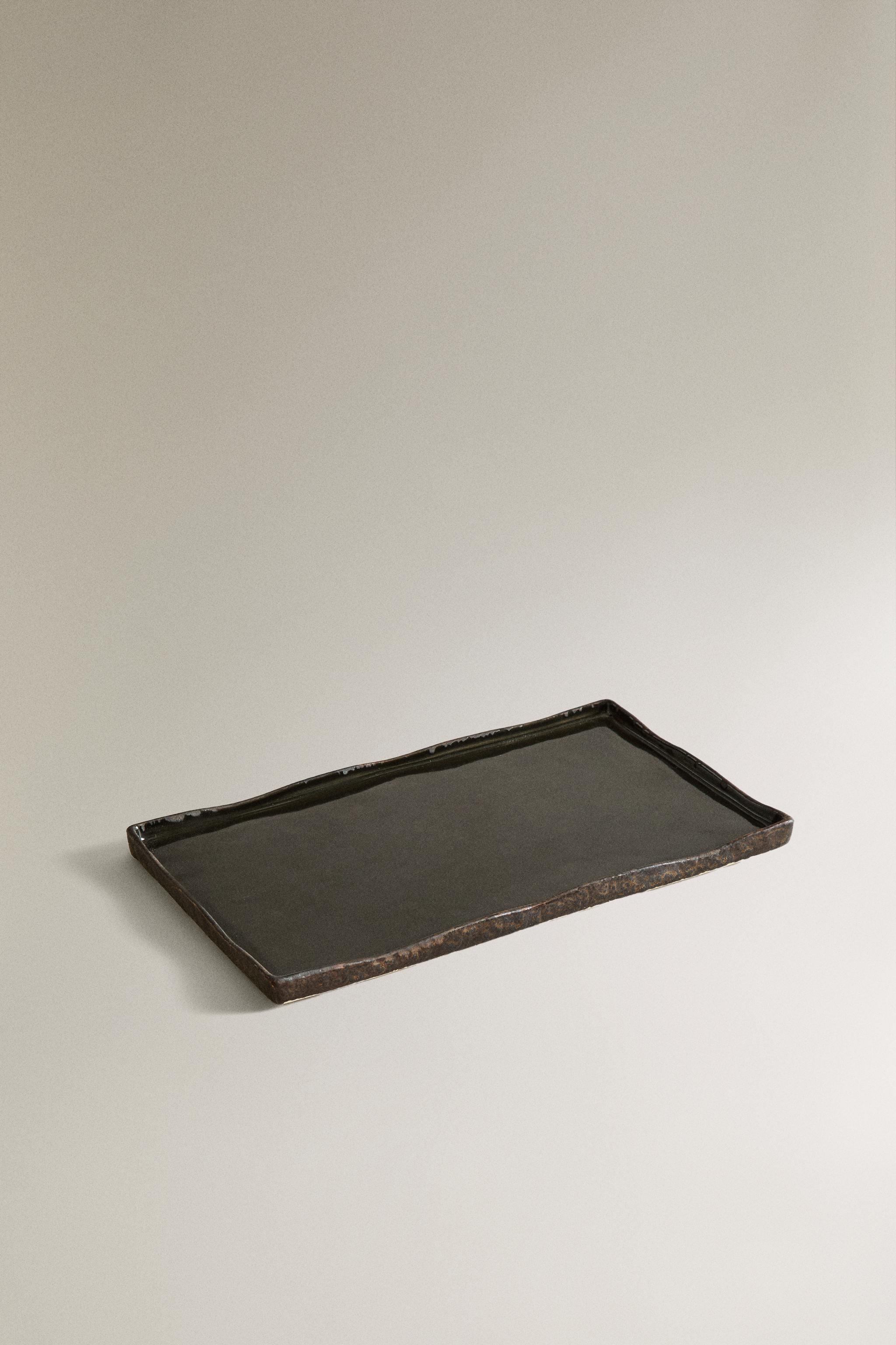 BLACK CERAMIC TRAY
