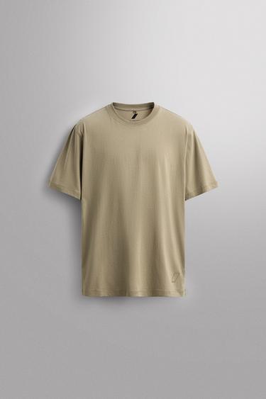 COMFORT TRAINING T-SHIRT - Light green by Zara