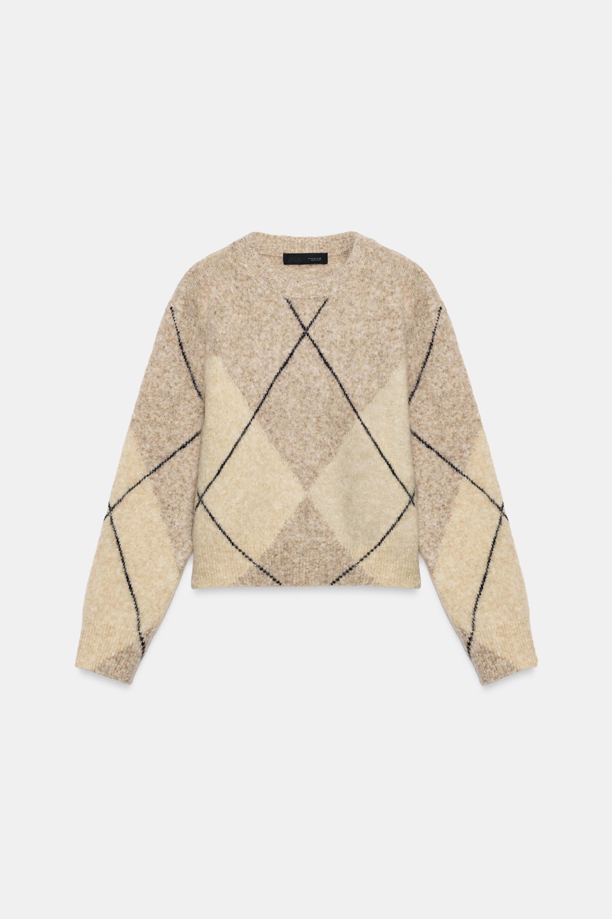BRUSHED EFFECT ARGYLE SWEATER