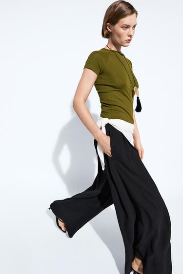 T-shirt à manches courtes raglan - Kaki de Zara