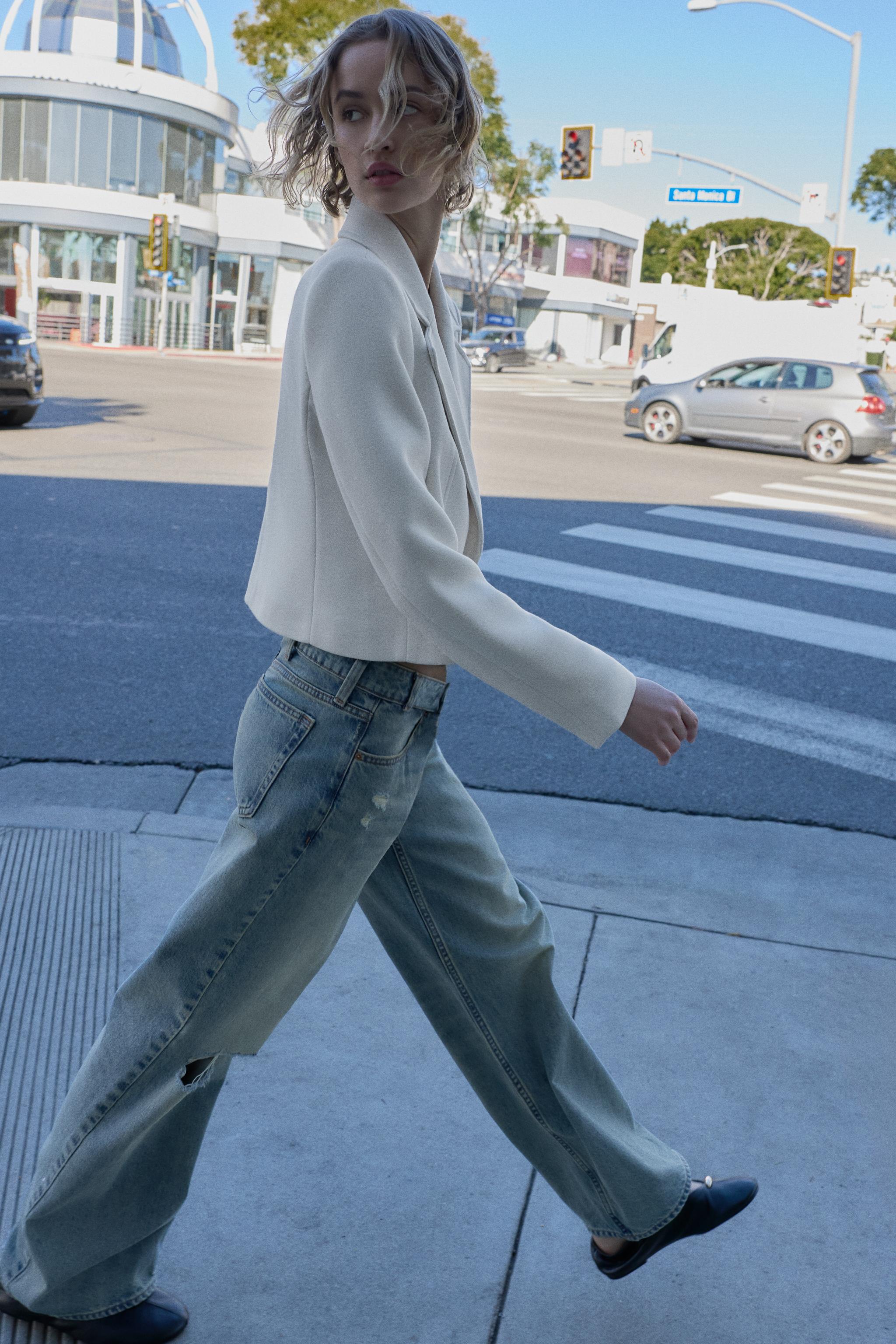 CROPPED DOUBLE-BREASTED BLAZER